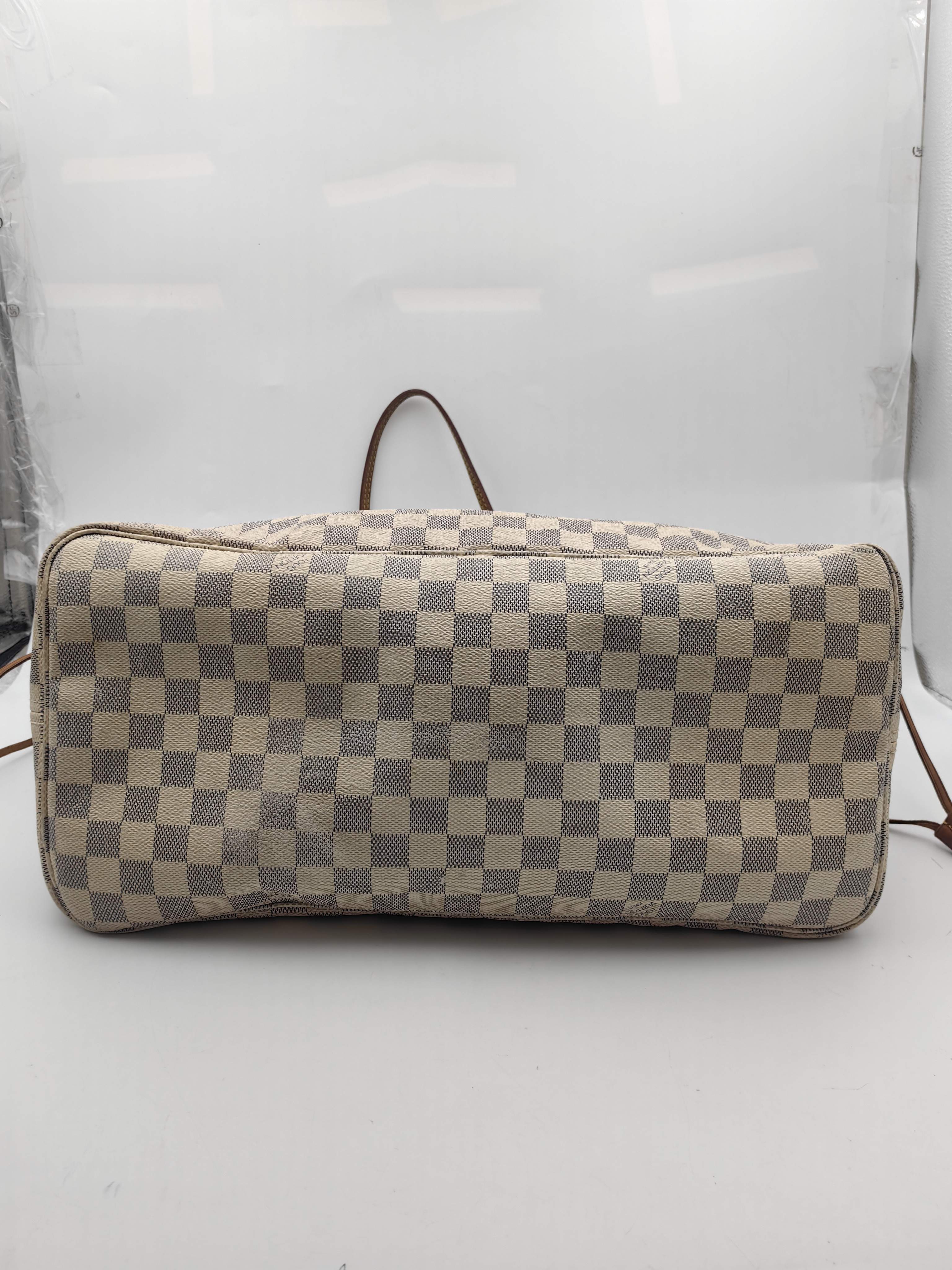 Louis Vuitton Beige