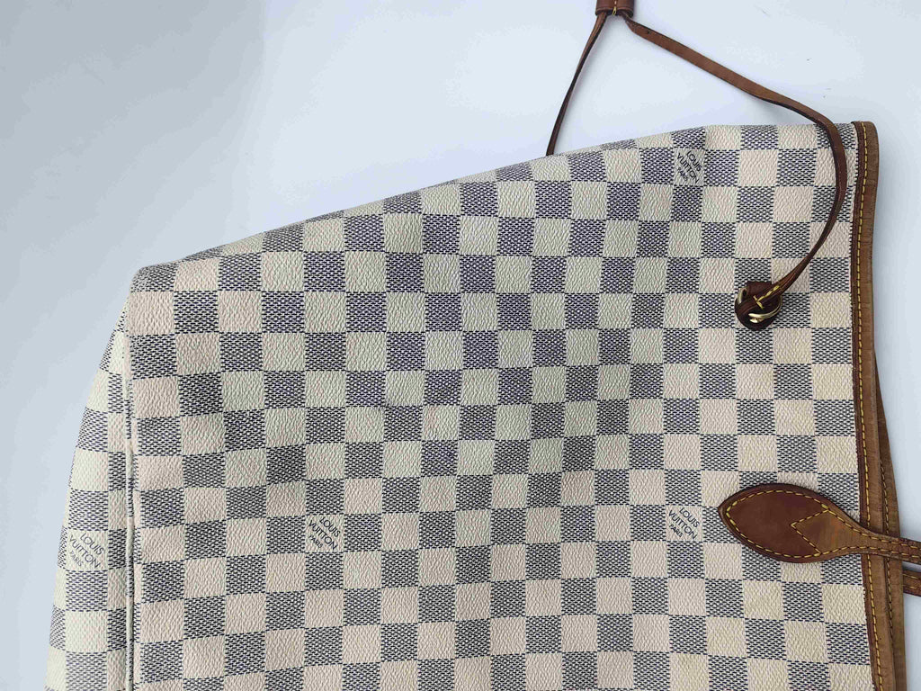 Louis Vuitton Beige