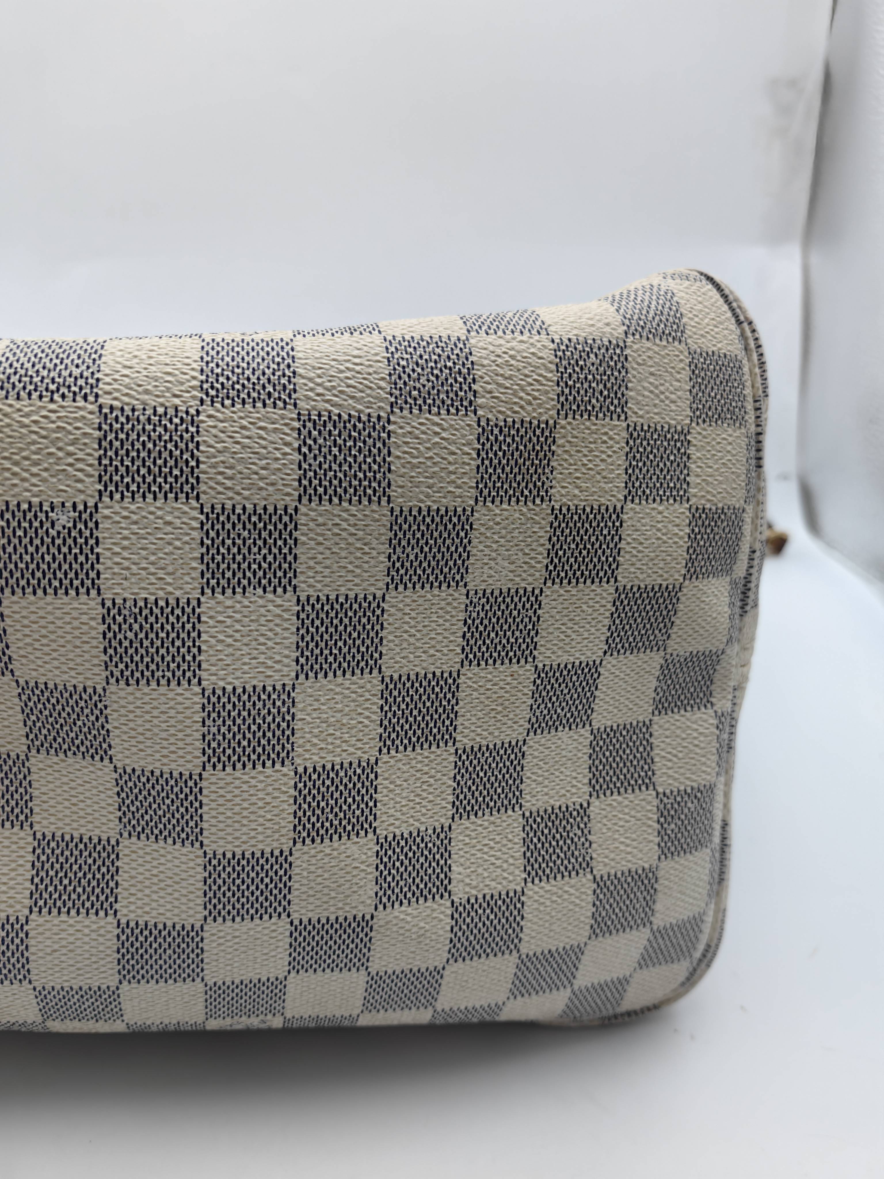 Louis Vuitton Beige