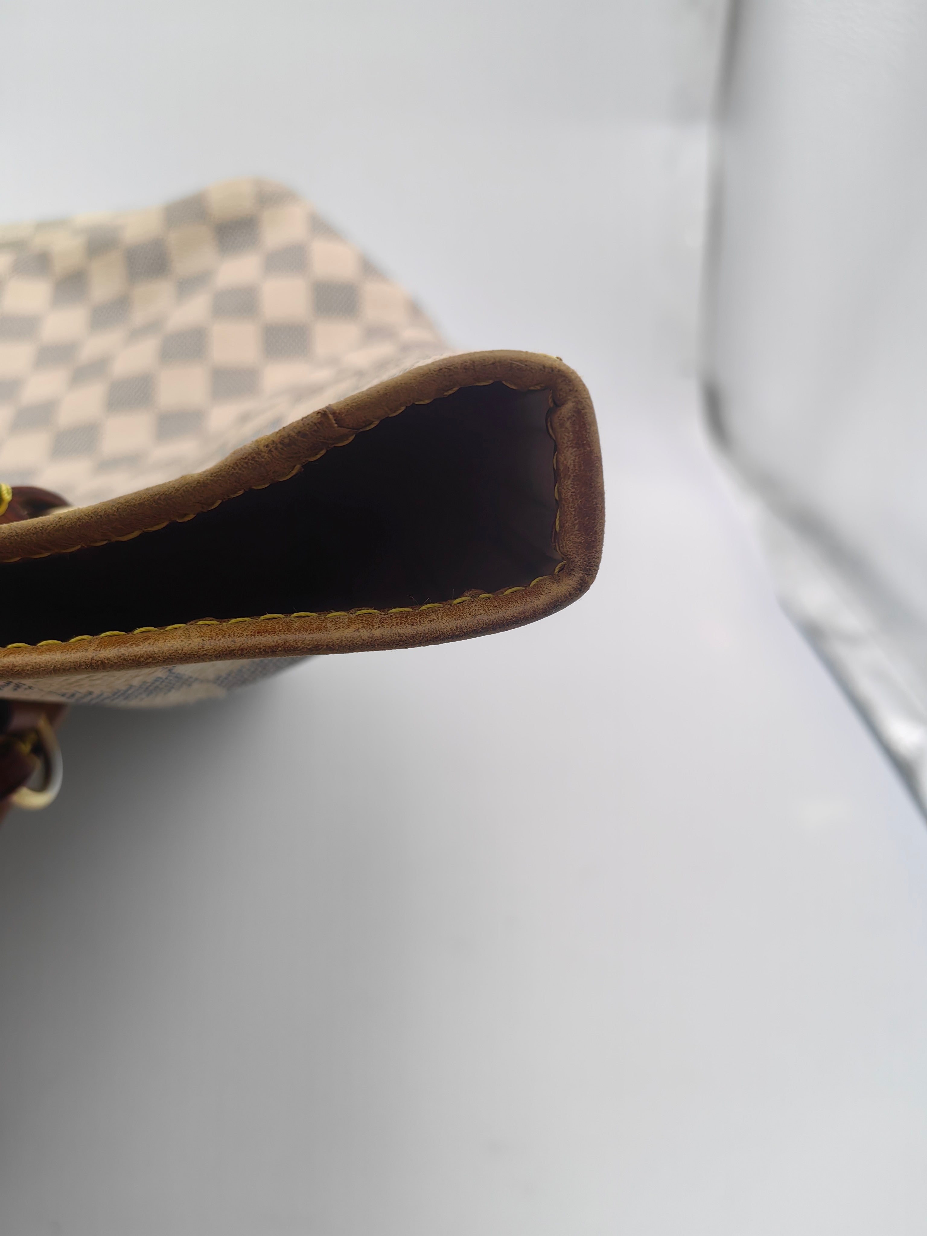 Louis Vuitton Beige