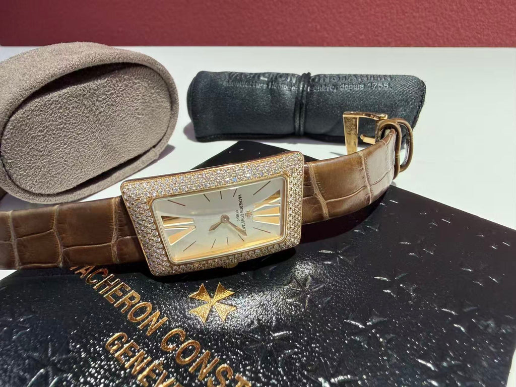 Vacheron Constantin 1972 21 x 37.7 millimeters 25515/000R-9254