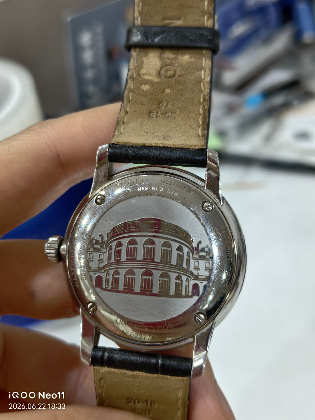 Mido Berenice Automatic (self-winding) watch 39 millimeters M037.407.16.261.00