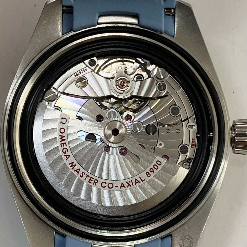 Omega Seahorse 41 millimeters 220.12.41.21.03.008