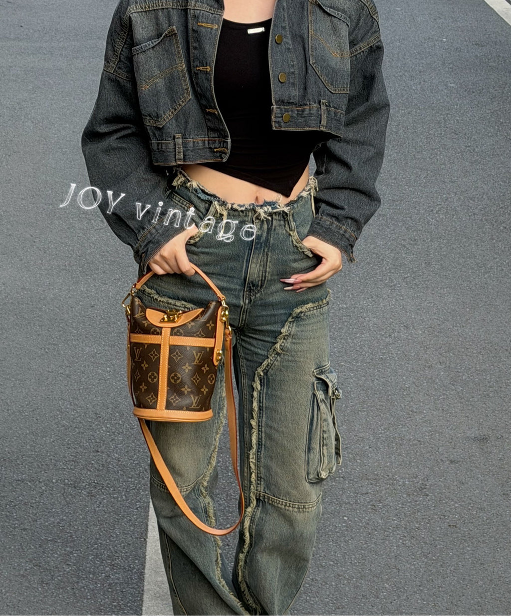 Louis Vuitton Duffle 22.0x 23.0x 14.0 cm M43587
