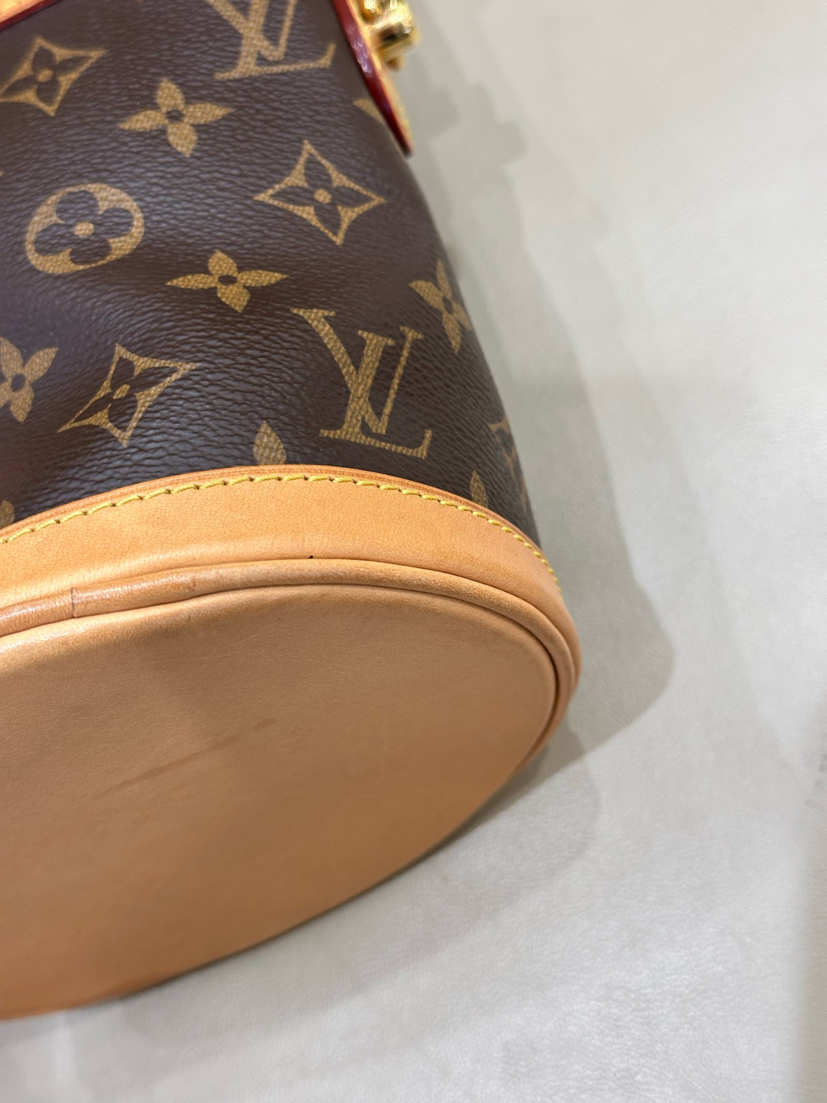 Louis Vuitton Duffle 22.0x 23.0x 14.0 cm M43587