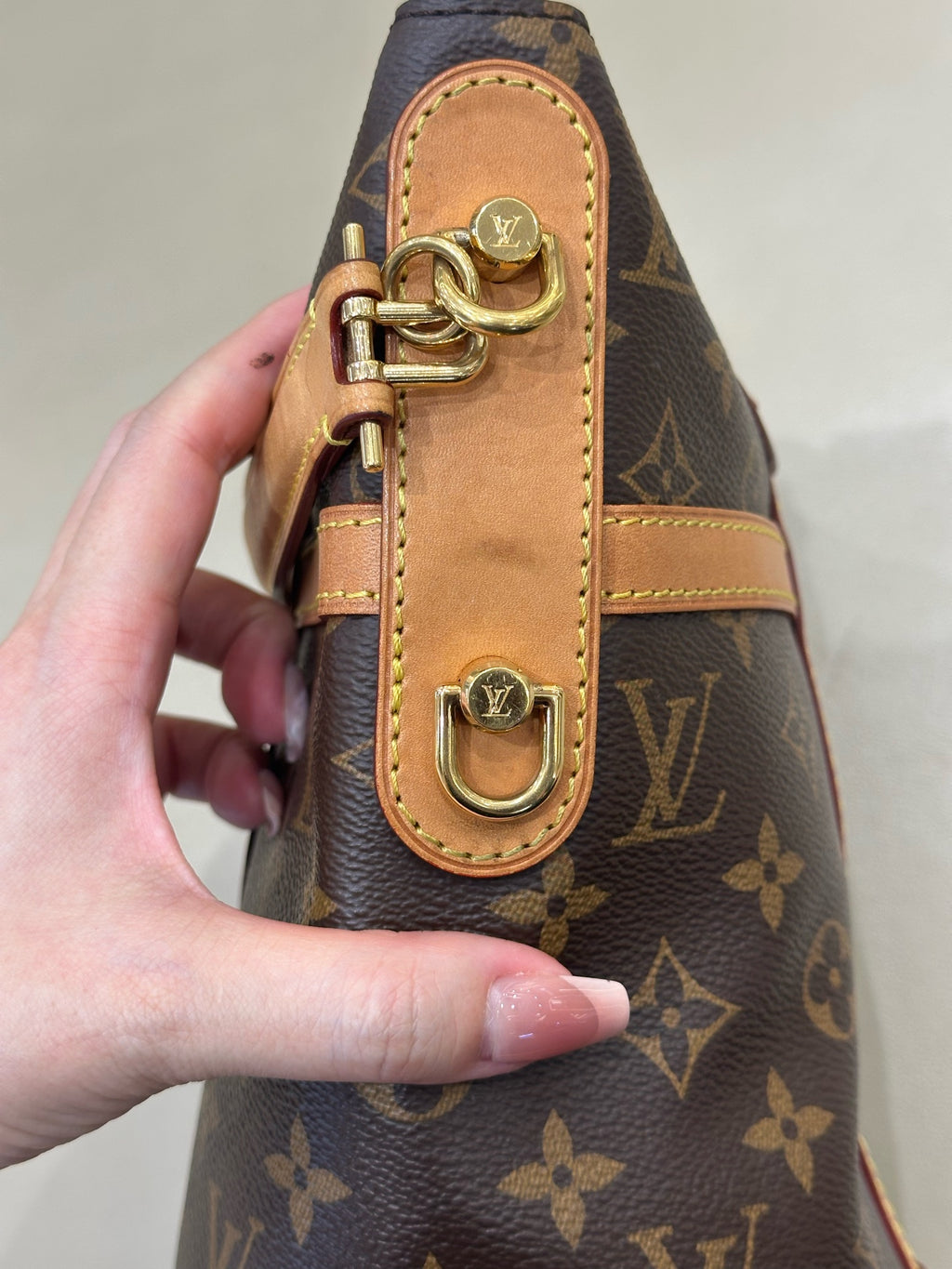 Louis Vuitton Duffle 22.0x 23.0x 14.0 cm M43587