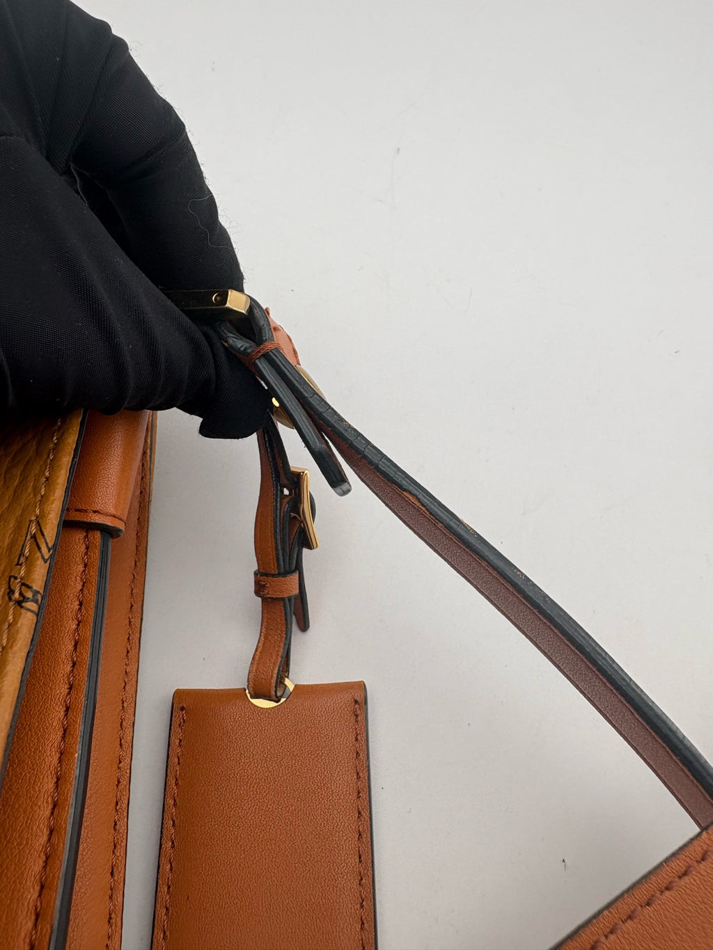 MCM Leather Messenger Bag MWS6SPA03CO001