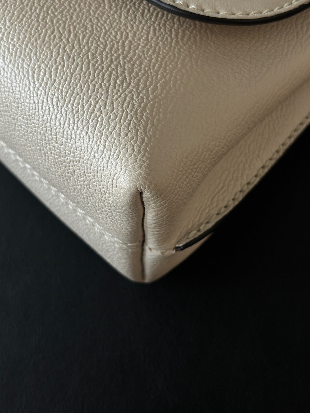 Burberry White Crossbody