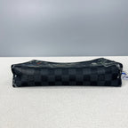 Louis Vuitton Clutch N40205