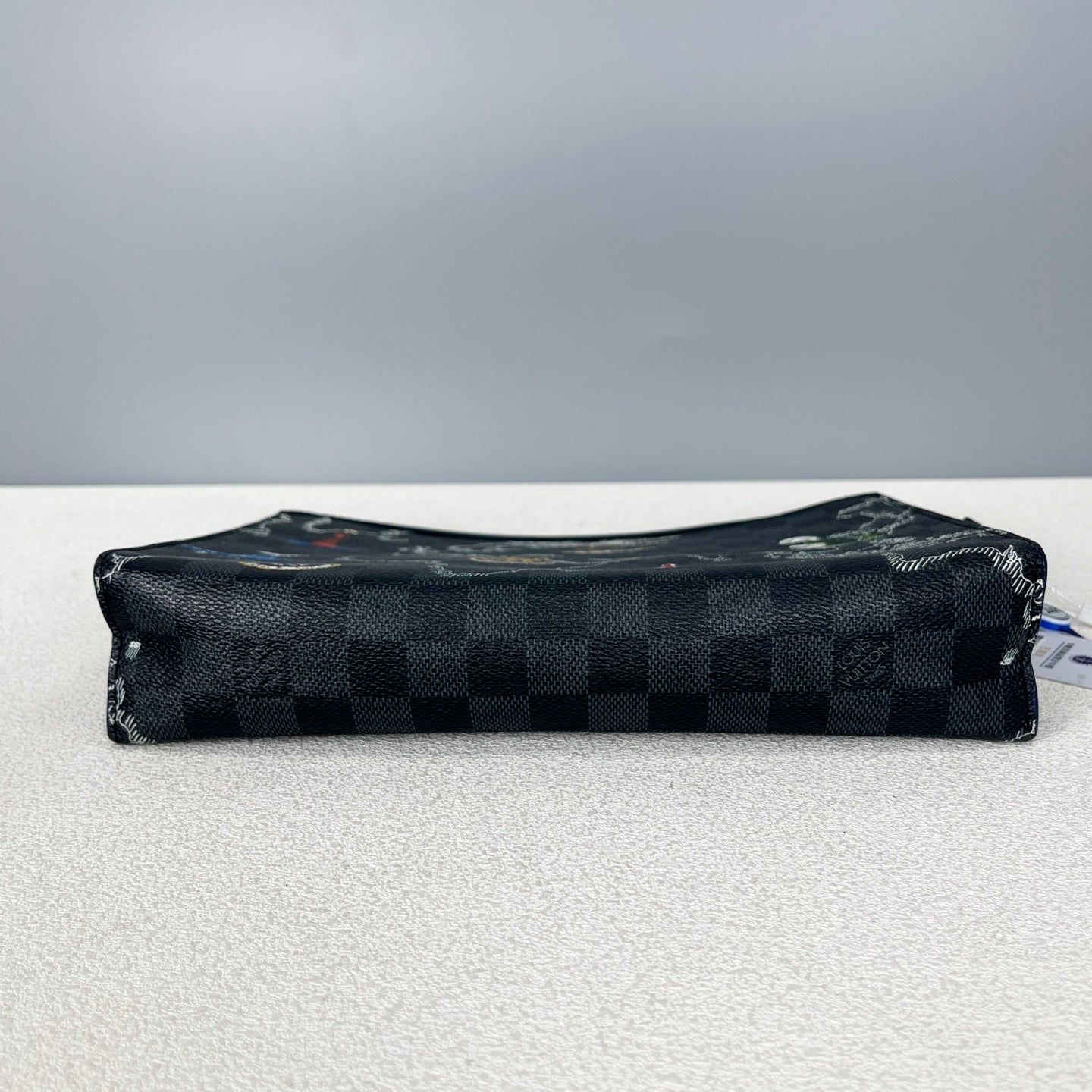 Louis Vuitton Clutch N40205