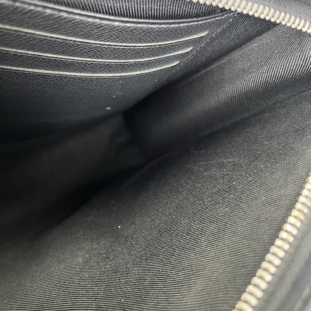 Louis Vuitton Clutch N40205