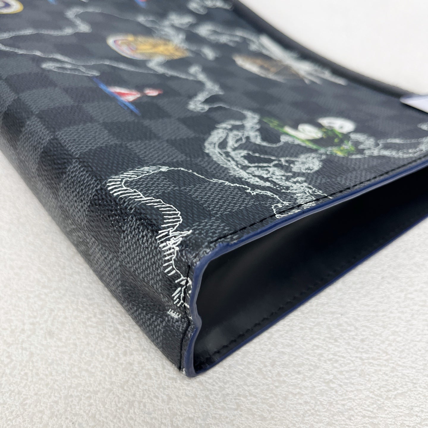 Louis Vuitton Clutch N40205