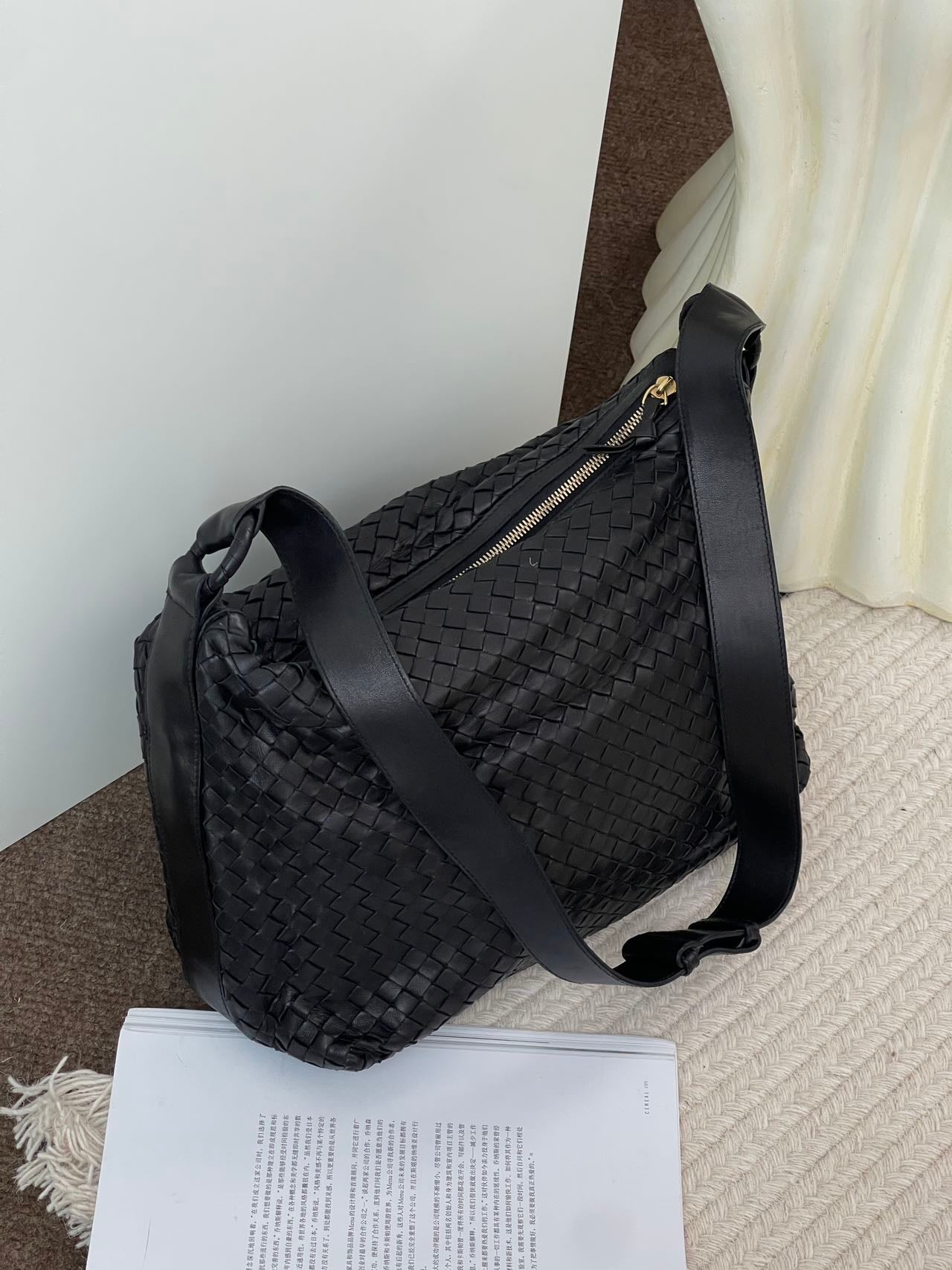 Bottega Veneta Black Shoulder Bag