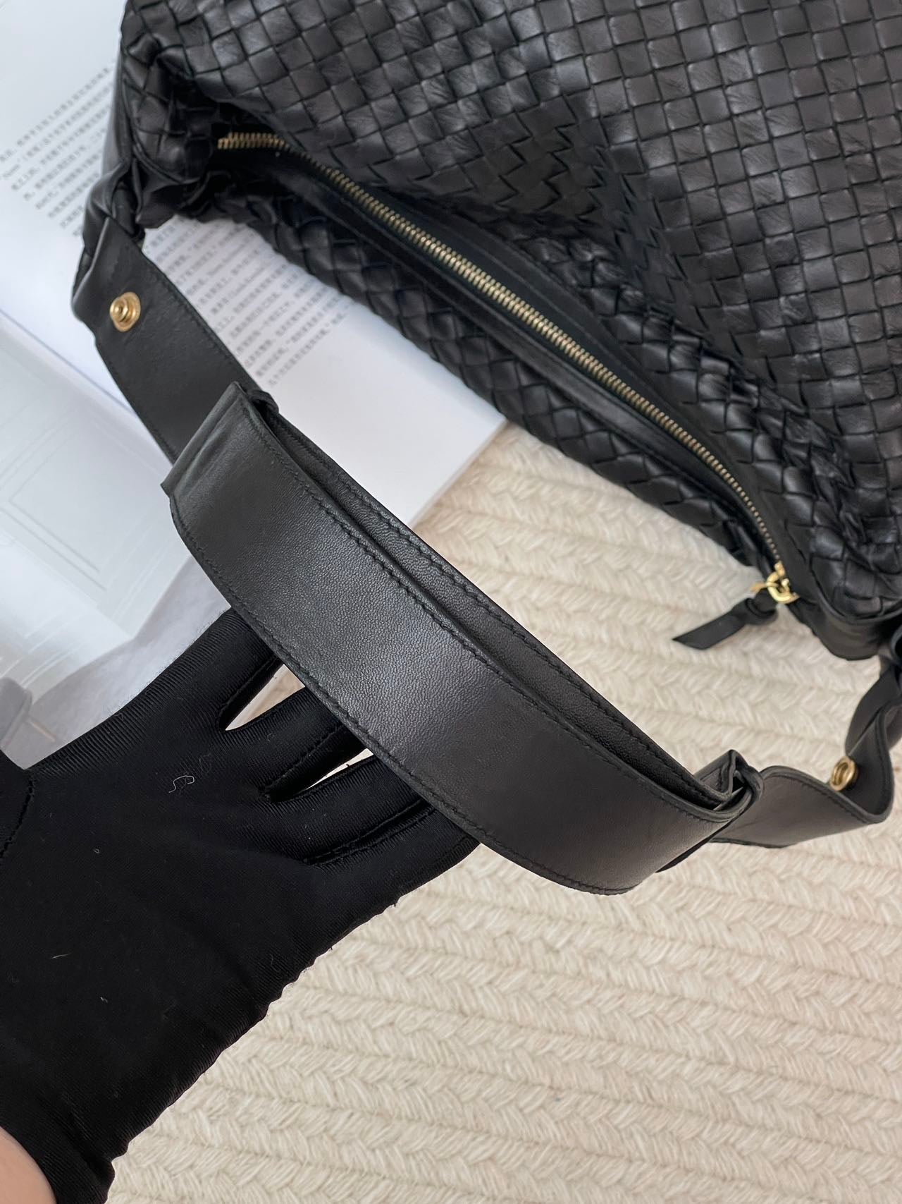 Bottega Veneta Black Shoulder Bag