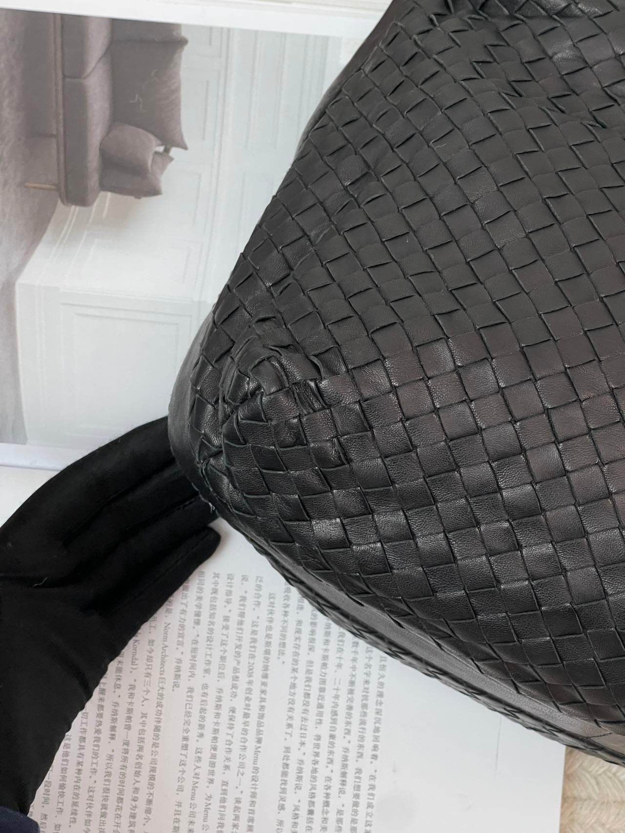 Bottega Veneta Black Shoulder Bag