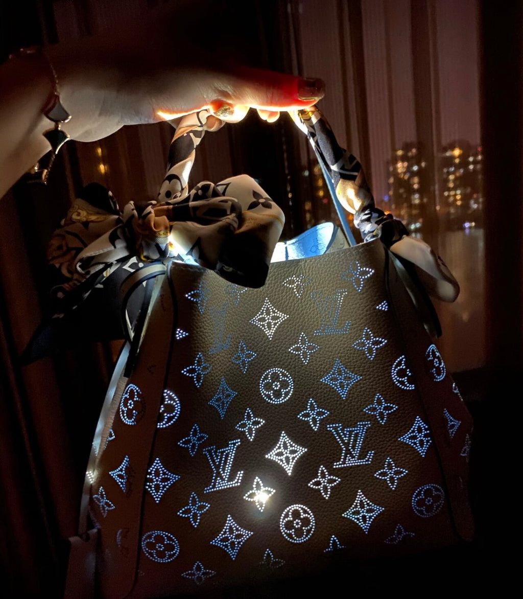 Louis Vuitton Beige Tote M54351
