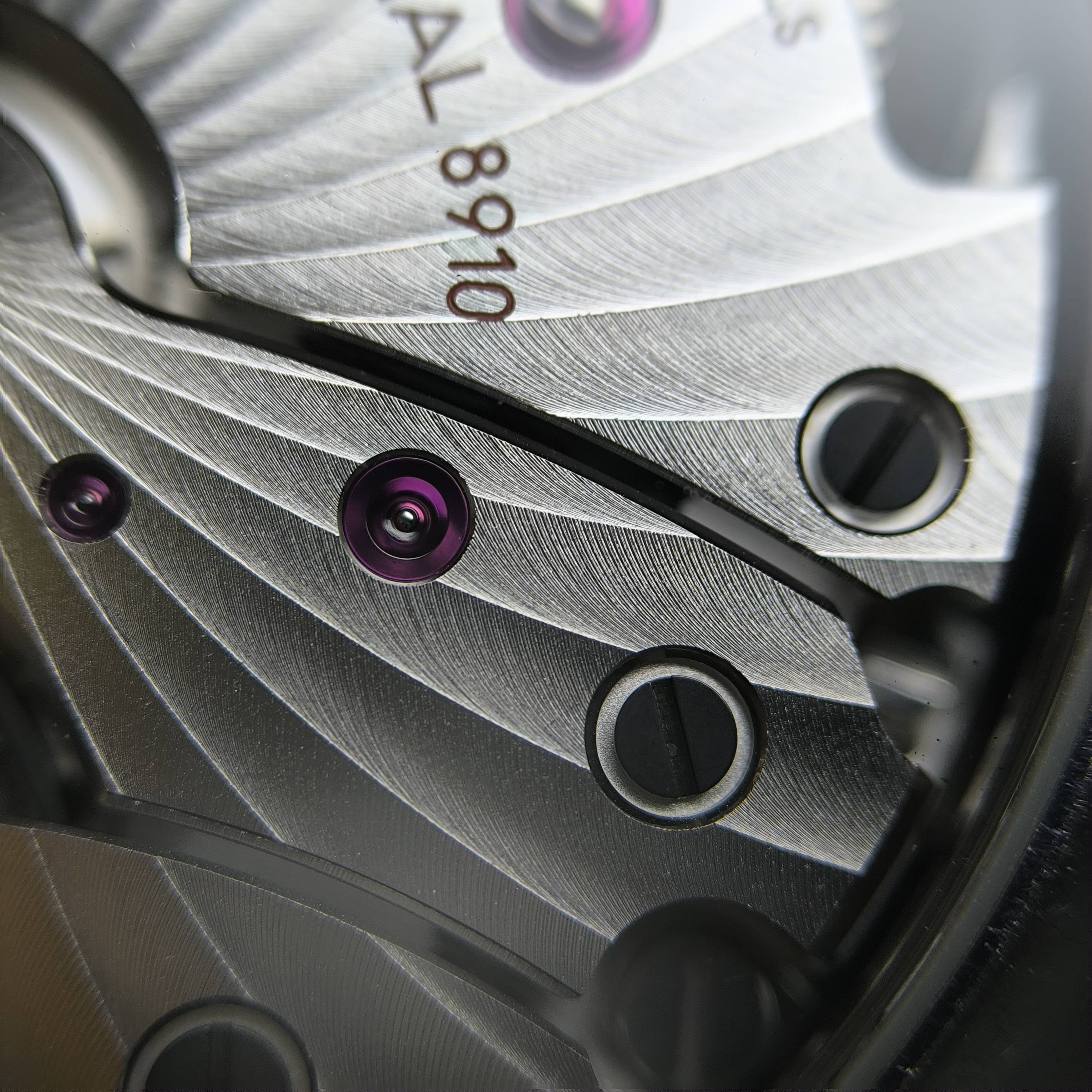 Omega Flying Disc Series 40 435.13.40.21.03.001