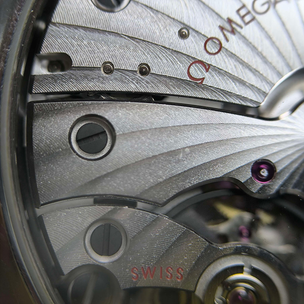 Omega Flying Disc Series 40 435.13.40.21.03.001