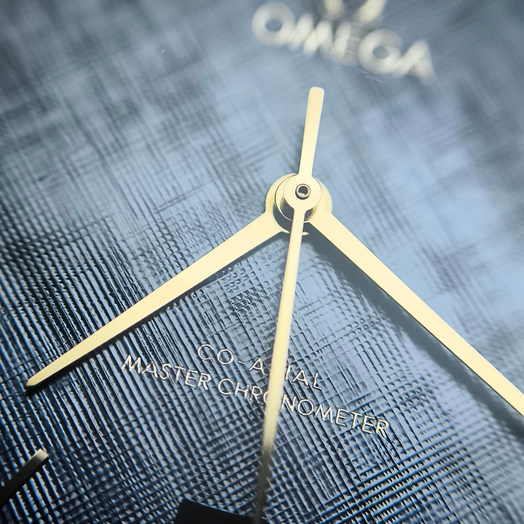Omega Flying Disc Series 40 435.13.40.21.03.001