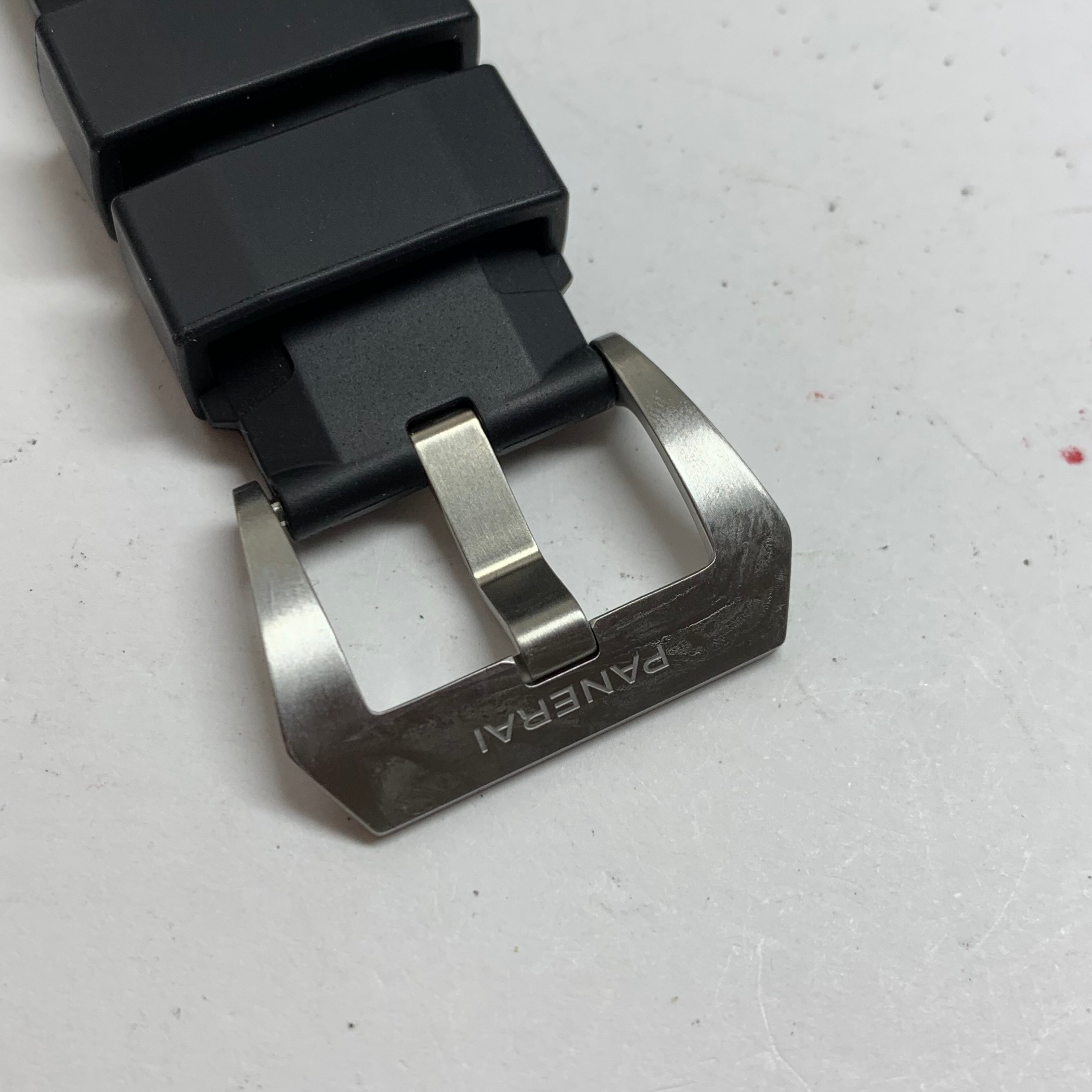 Panerai SUBMERSIBLE Stealth Series 42mm PAM02973