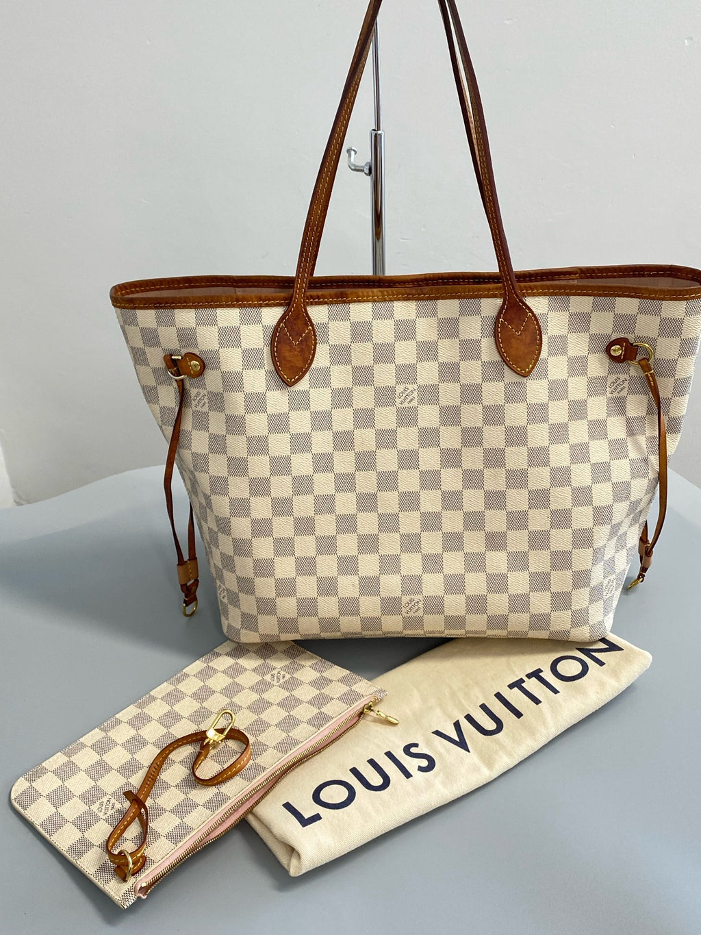 Louis Vuitton NEVERFULL medium-sized handbag N40603