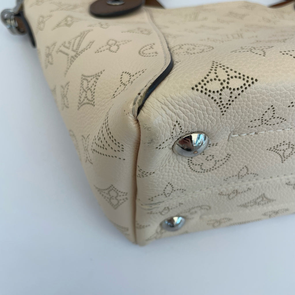 Louis Vuitton Beige Tote M54351