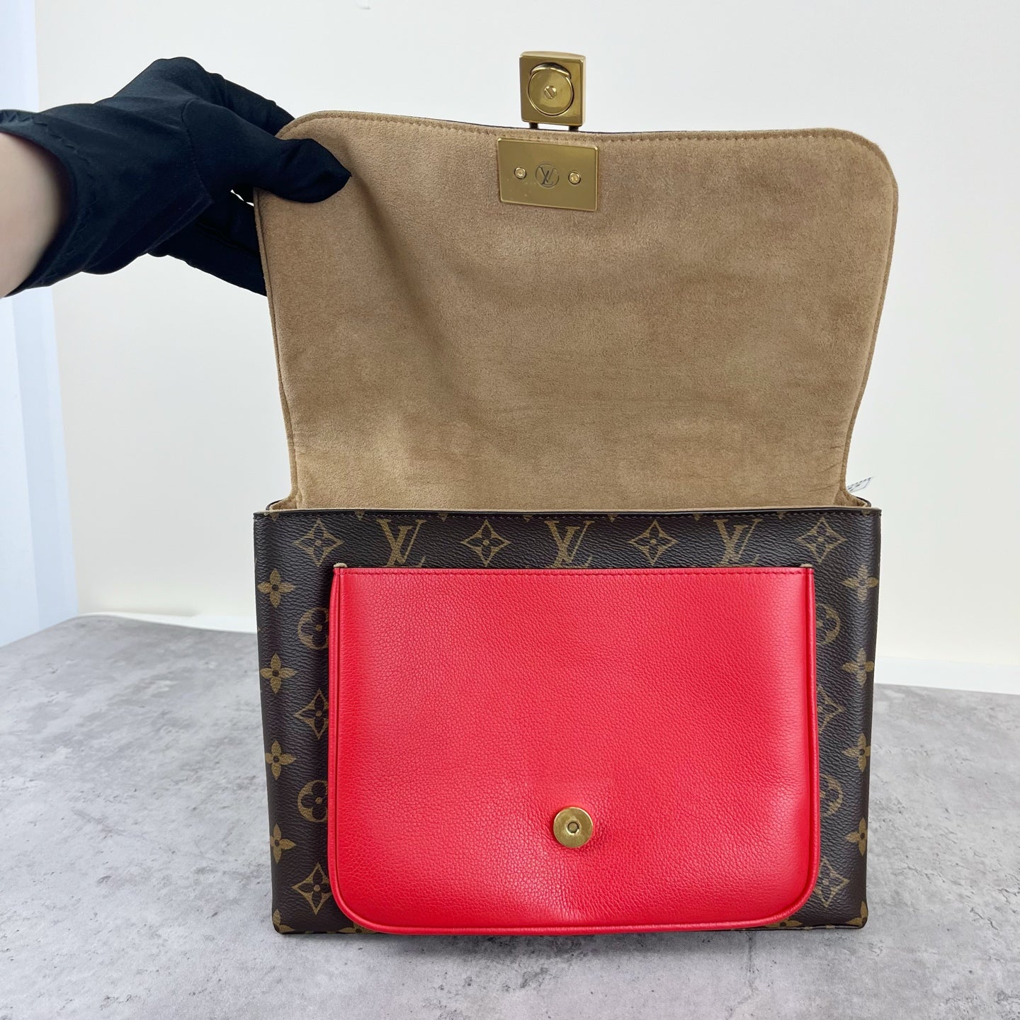 Louis Vuitton Red Messenger Bag M44286