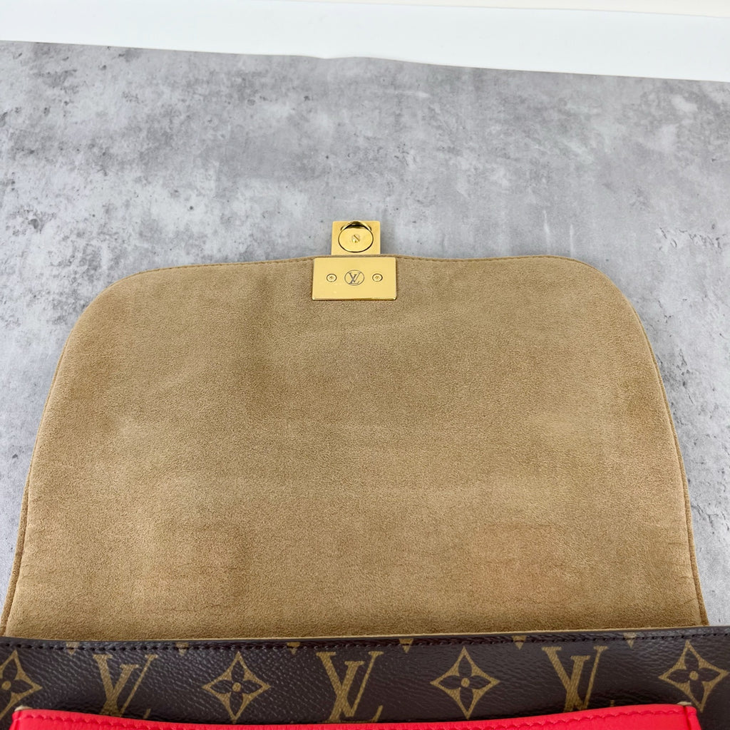 Louis Vuitton Red Messenger Bag M44286