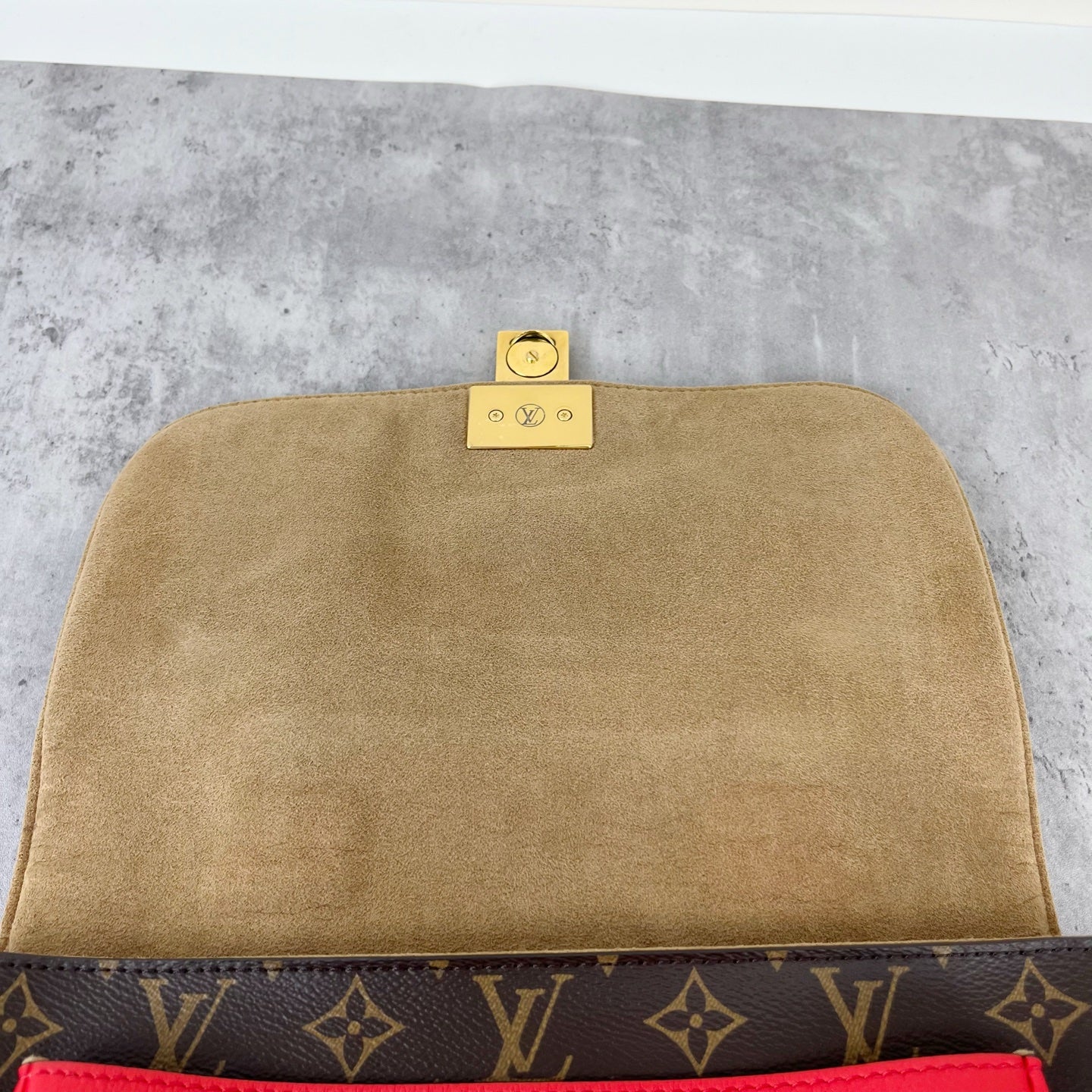 Louis Vuitton Red Messenger Bag M44286