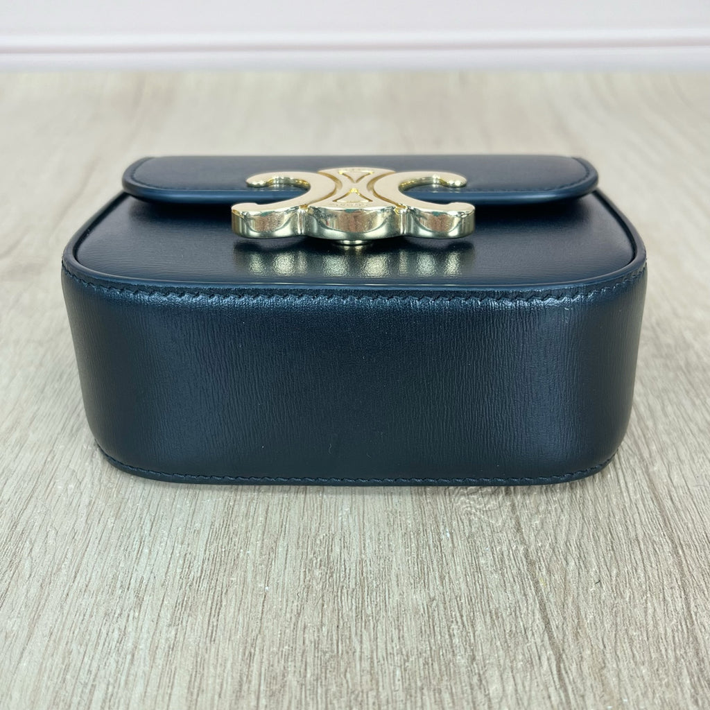 Celine TRIOMPHE Mini Glossy Calfskin Handbag 10I513DPV.38NO