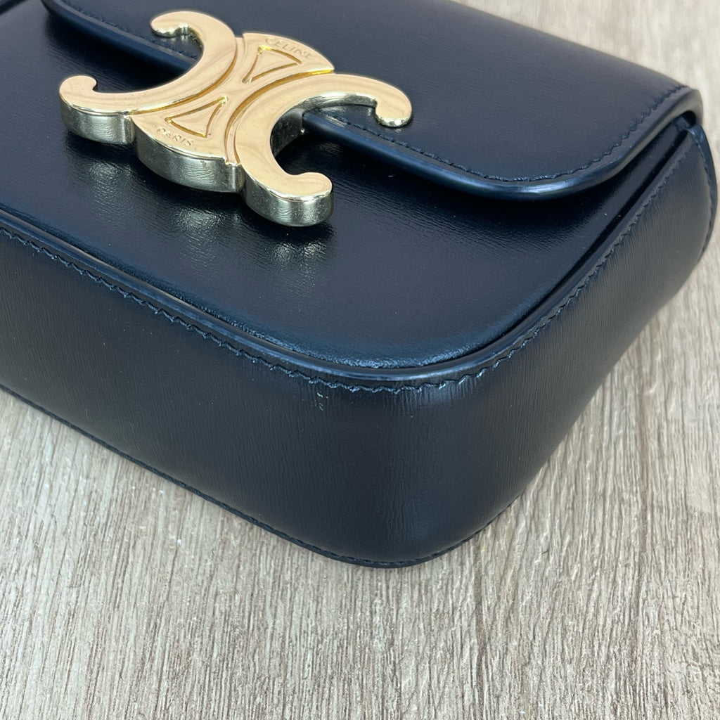 Celine TRIOMPHE Mini Glossy Calfskin Handbag 10I513DPV.38NO