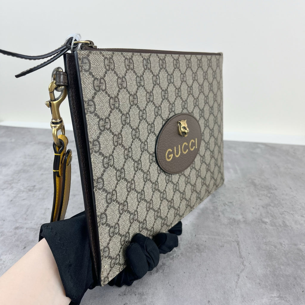 Gucci Neo Vintage GG Supreme canvas clutch bag Canvas Yellow Clutch 473956 K9GOT 8861