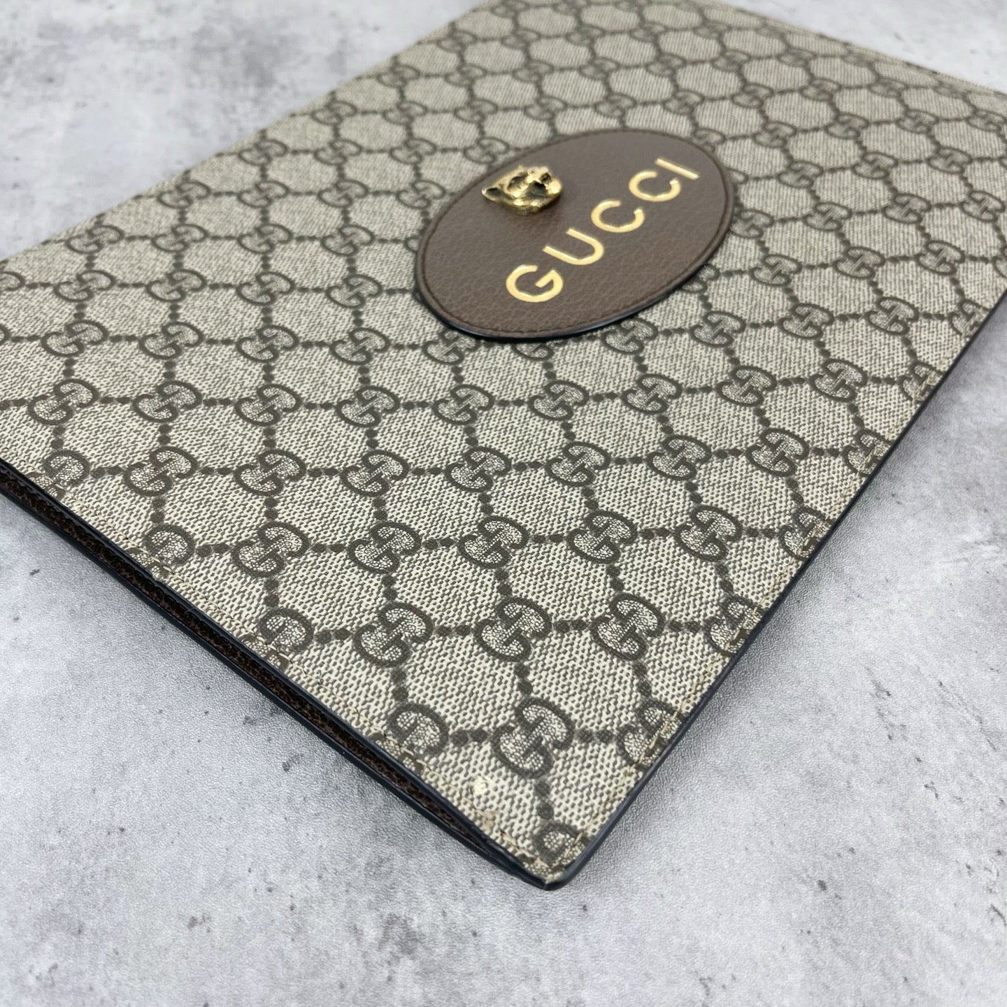 Gucci Neo Vintage GG Supreme canvas clutch bag Canvas Yellow Clutch 473956 K9GOT 8861