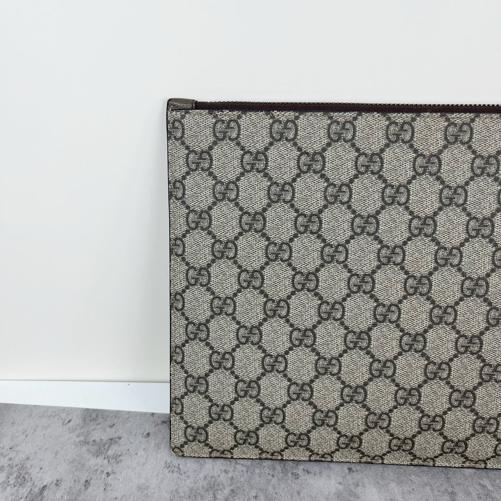 Gucci Neo Vintage GG Supreme canvas clutch bag Canvas Yellow Clutch 473956 K9GOT 8861