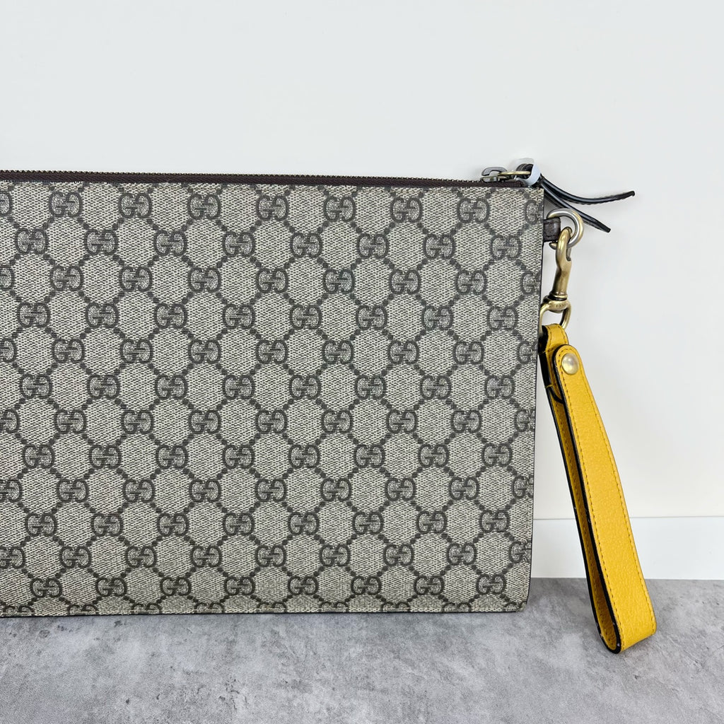 Gucci Neo Vintage GG Supreme canvas clutch bag Canvas Yellow Clutch 473956 K9GOT 8861
