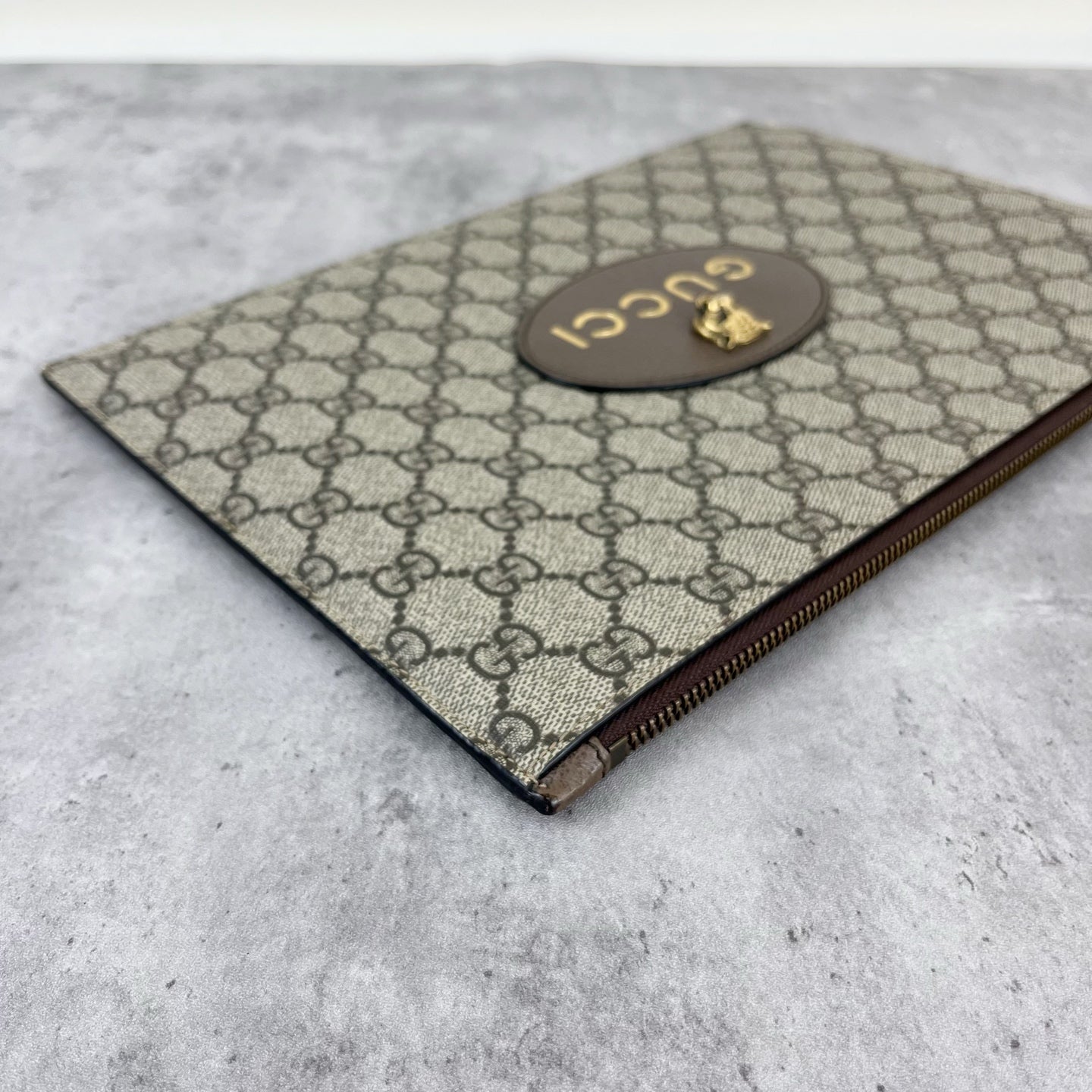 Gucci Neo Vintage GG Supreme canvas clutch bag Canvas Yellow Clutch 473956 K9GOT 8861