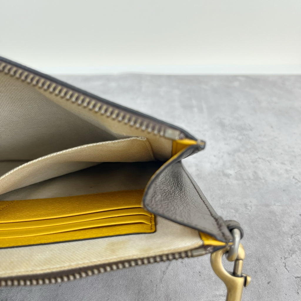 Gucci Neo Vintage GG Supreme canvas clutch bag Canvas Yellow Clutch 473956 K9GOT 8861