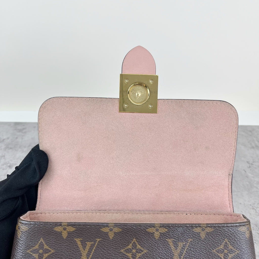 Louis Vuitton Pink M44080