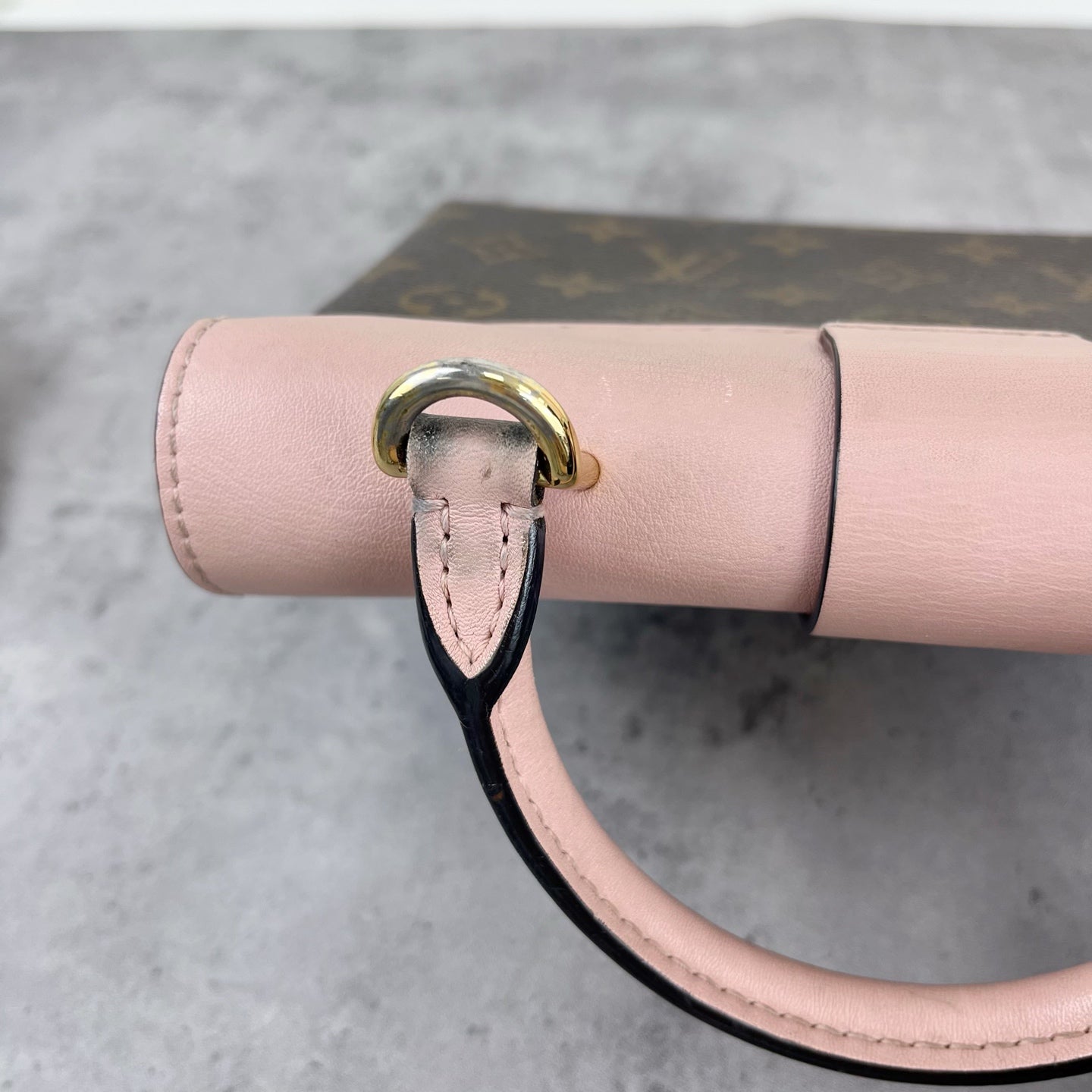 Louis Vuitton Pink M44080