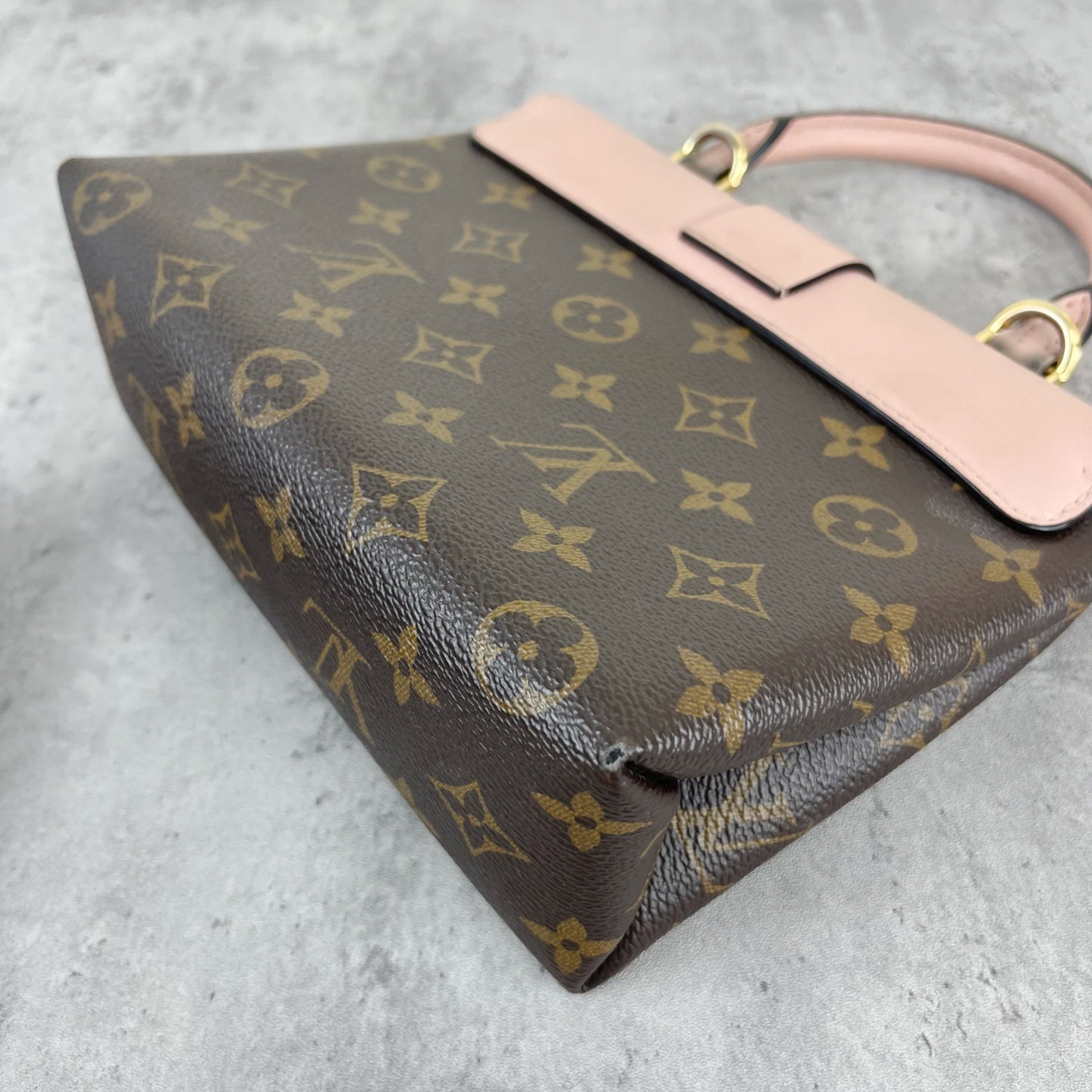 Louis Vuitton Pink M44080