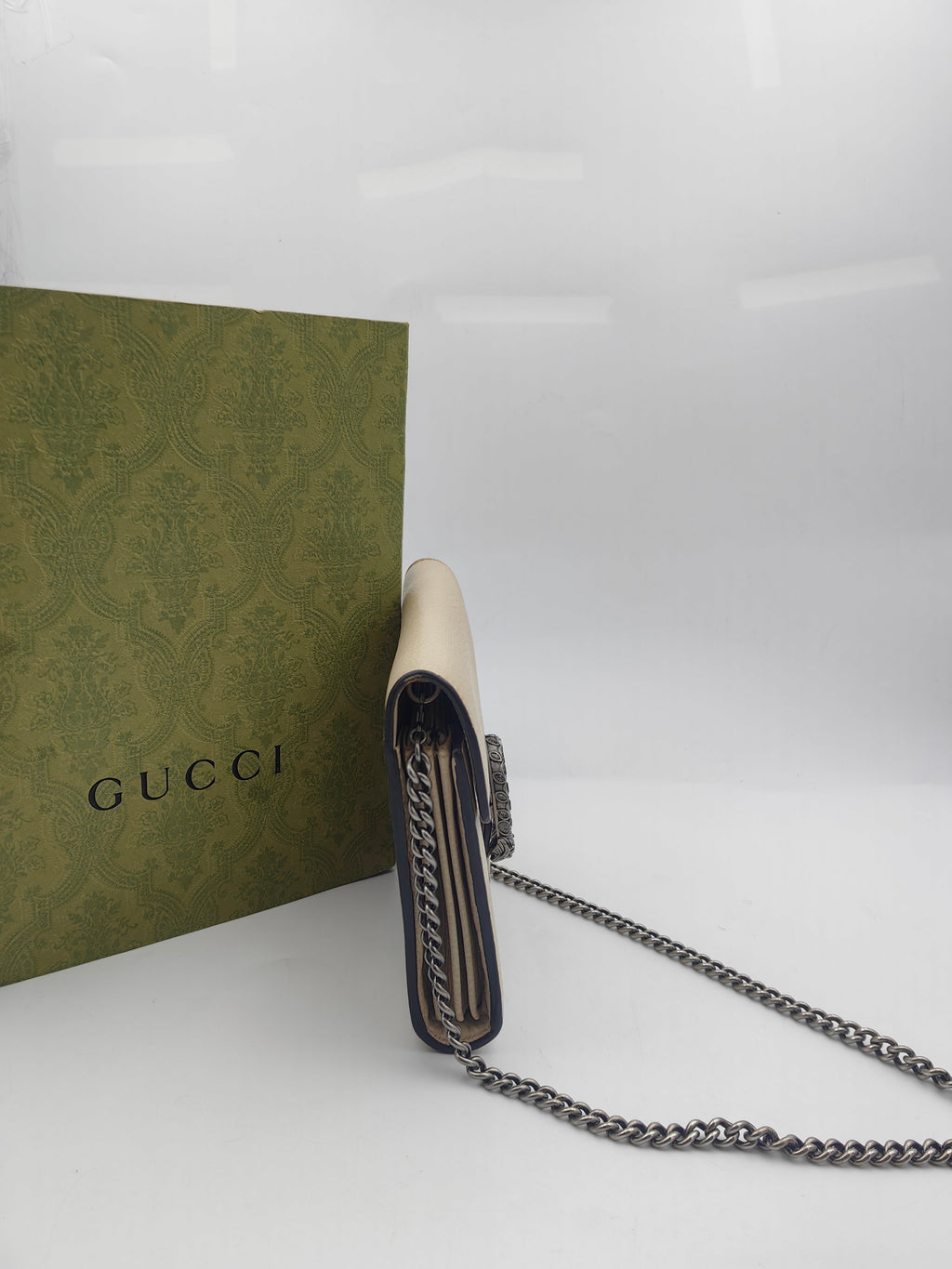 Gucci White