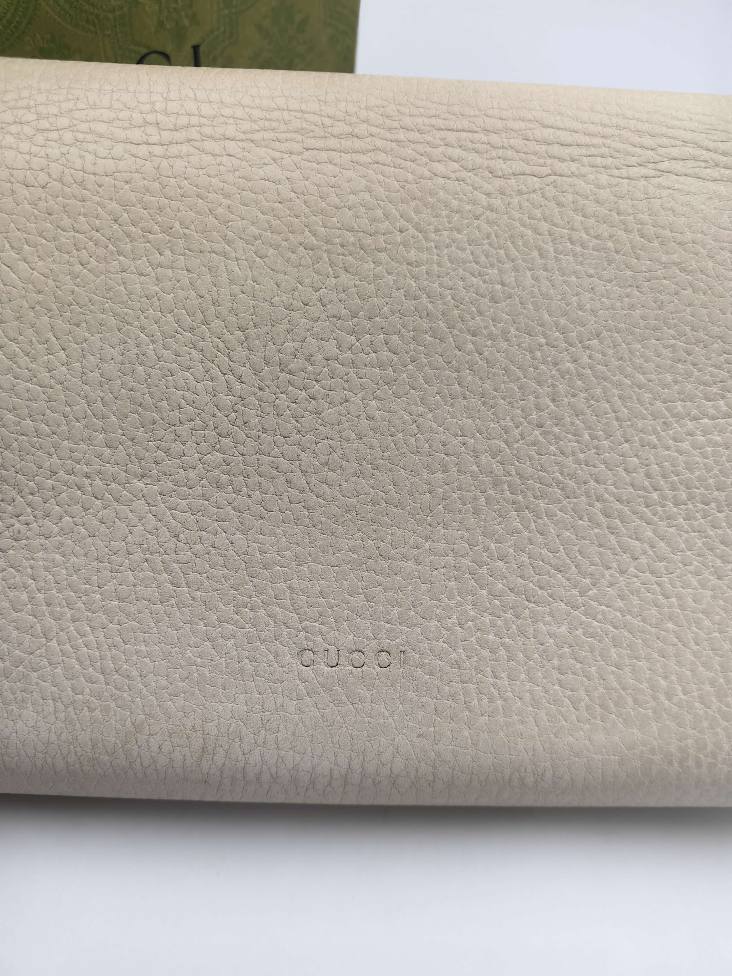 Gucci White