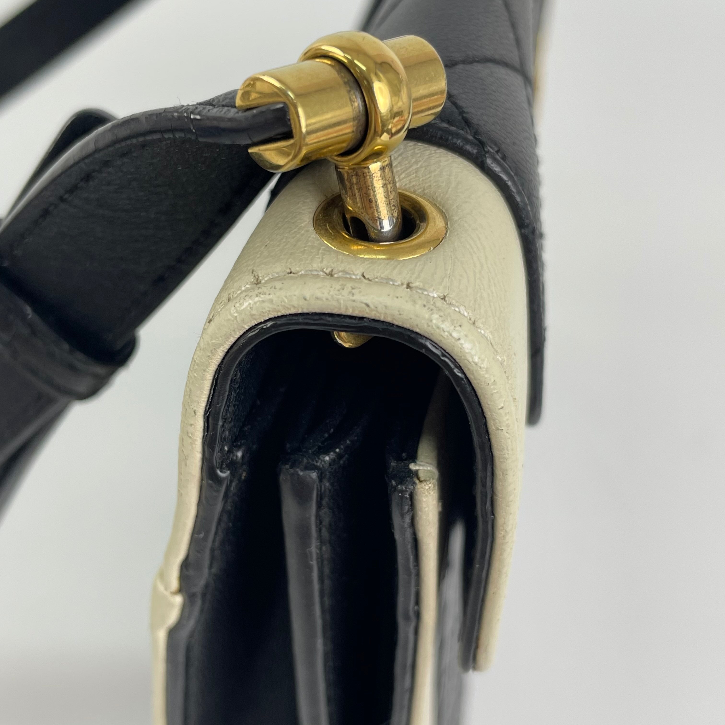 Saint laurent Shoulder Bag