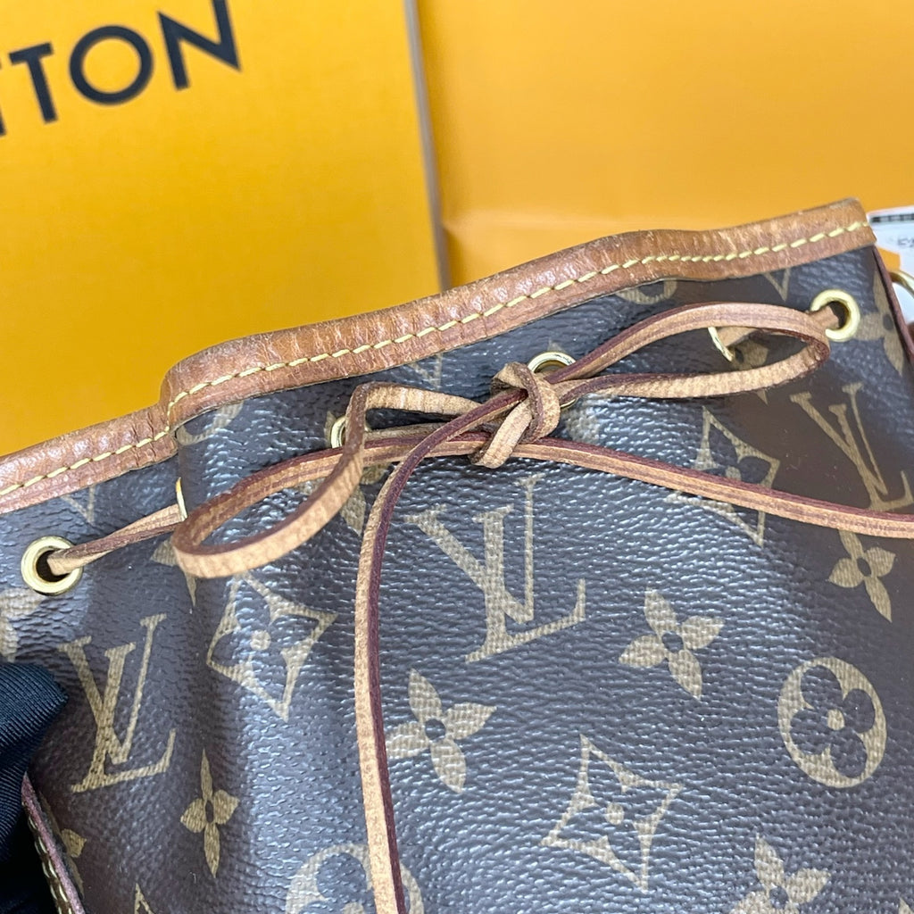 Louis Vuitton Brown Bucket & Drawstring Bag M41346