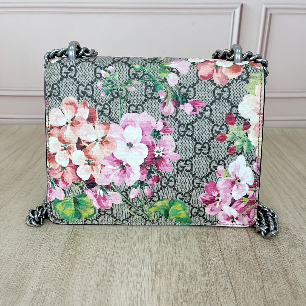 Gucci 421970KU23N8693