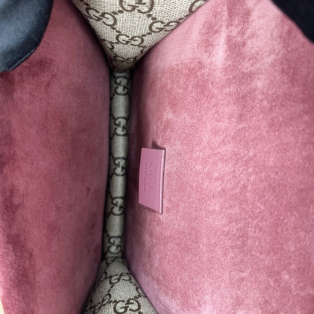 Gucci 421970KU23N8693