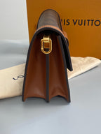 Louis Vuitton Messenger Bag M44391