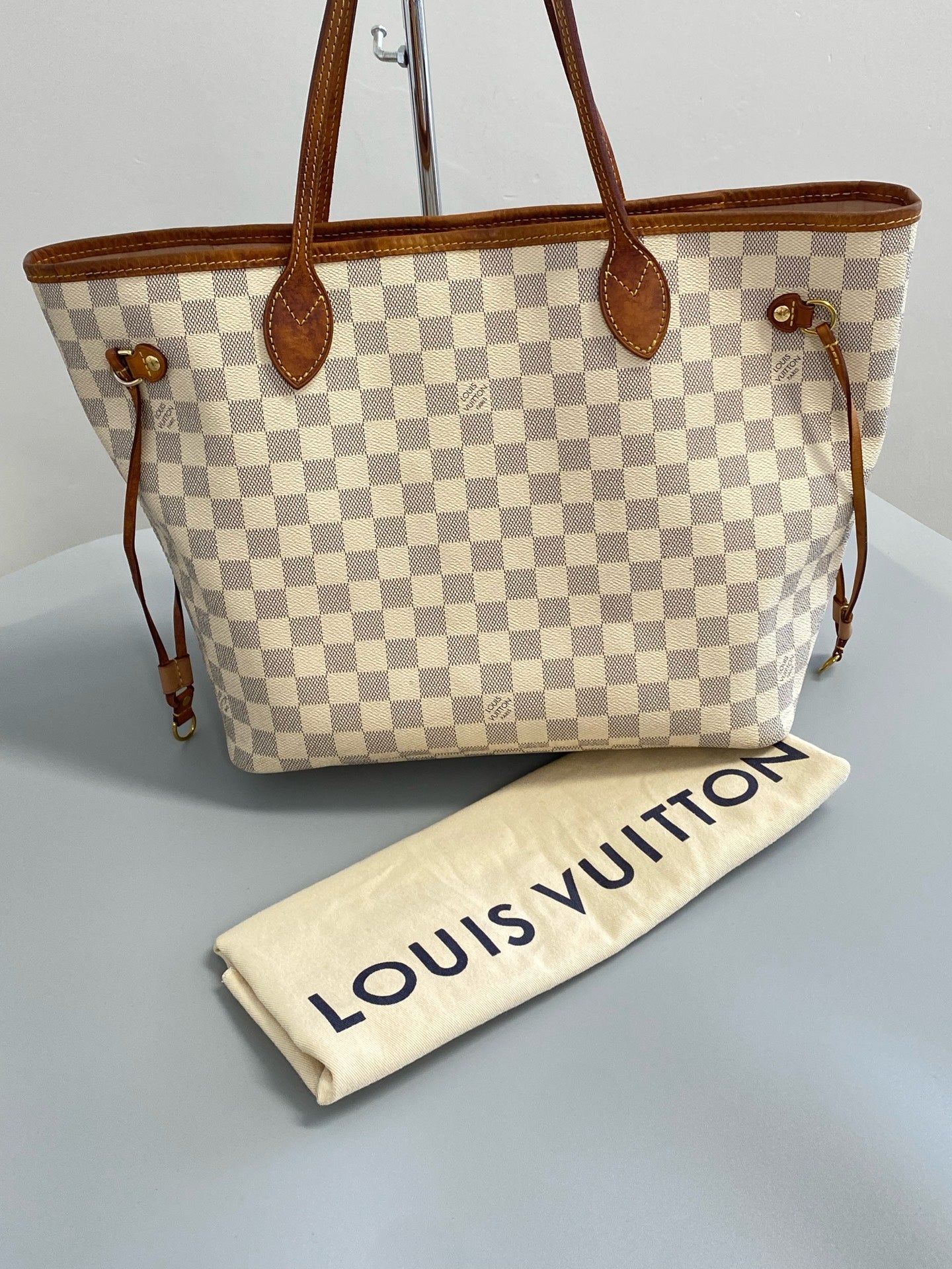 Louis Vuitton NEVERFULL medium-sized handbag N40603