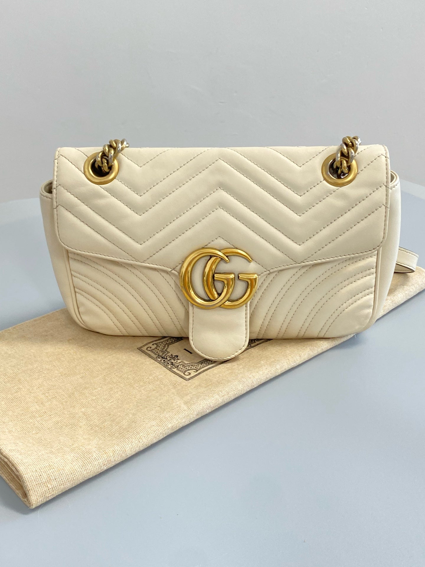 Gucci GGMarmont Collection Small Shoulder Bag Metal White 443497AABZC1712