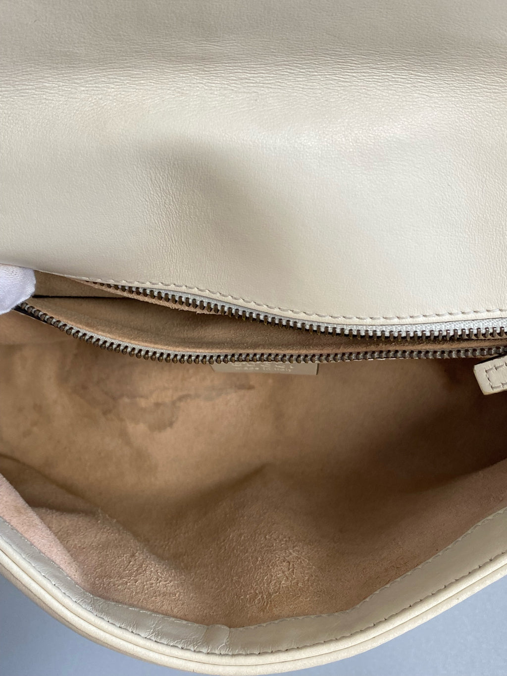 Gucci GGMarmont Collection Small Shoulder Bag Metal White 443497AABZC1712